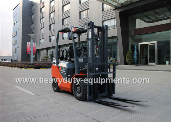 Çin 2065cc LPG Industrial Forklift Truck 32 Kw Rated Output Wide View Mast Tedarikçi