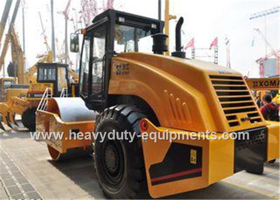 Çin Pneumatic Road Roller XG6262P with air conditioner and 26 T operating weight Tedarikçi