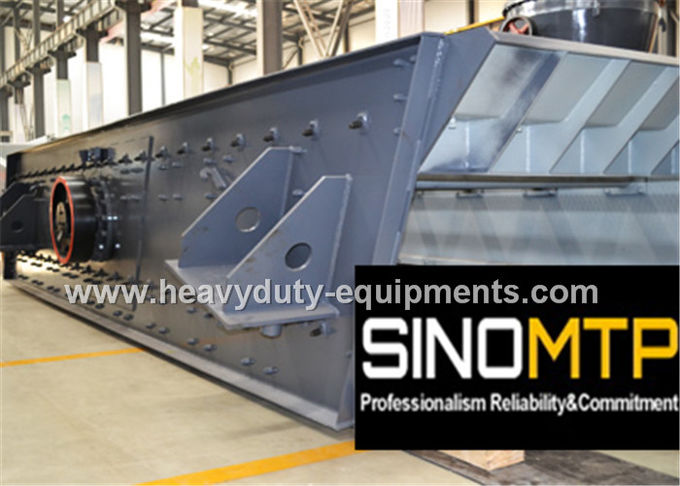 Vibrating Screen with Strong violent vibrating force High screening efficiency