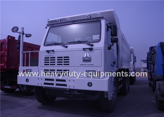 Mining dump / tipper truck brand Howo 50 tons / 70tons driving model 6x4
