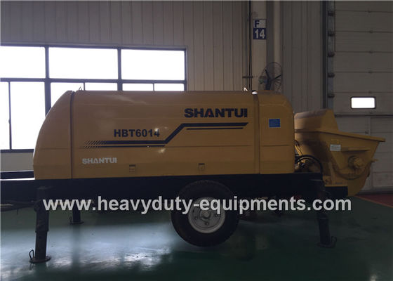 Çin SHANTUI HBT60 concrete pump trailer adopts the inclined gate valve, featuring good adaptability to concrete Tedarikçi